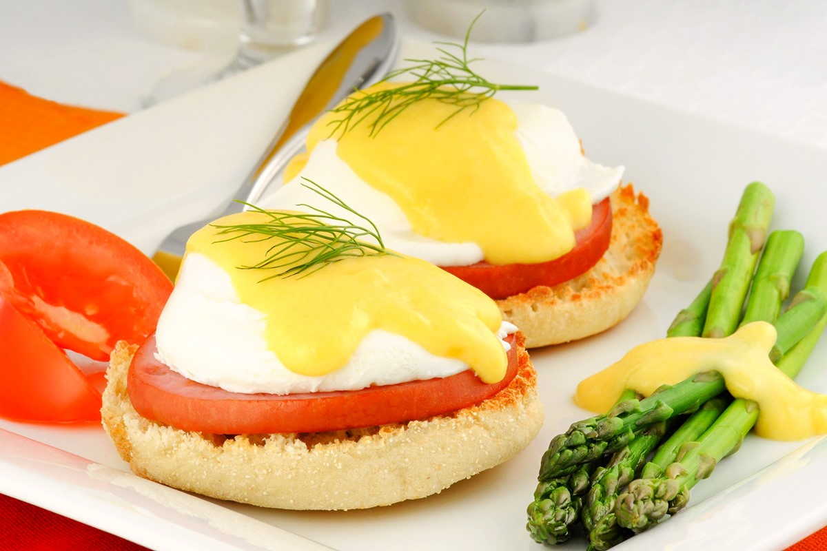 Eggs Benedict with Healthy Hollandaise Sauce (Dairy-Free Recipe!) with Vegetarian and Paleo Options