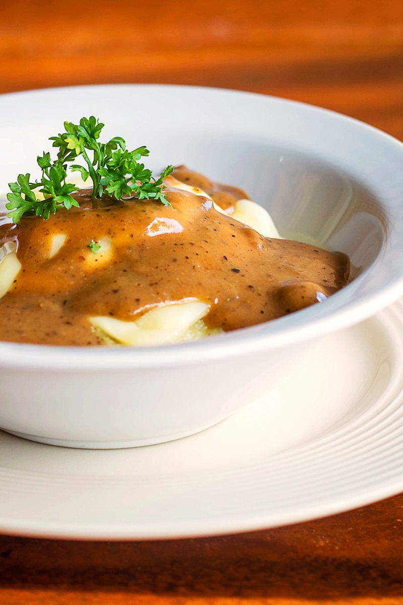 Classic Vegan Gravy Recipe - naturally dairy-free, nut-free, and easy. Great on mashed potatoes!