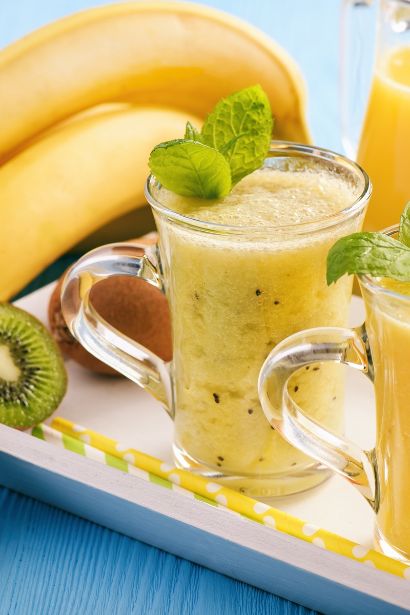 Dairy-Free Kiwi Smoothie Recipe - Healthy, Nutrient-Rich, and Sweetener-Free (Plant-based, Gluten-free, Nut-free)