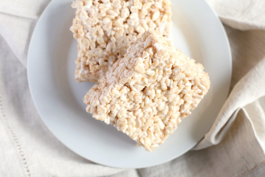 Dairy-Free Rice Crispy Treats Recipe with Marshmallows or Marshmallow Creme, tips, vegan and gluten-free options