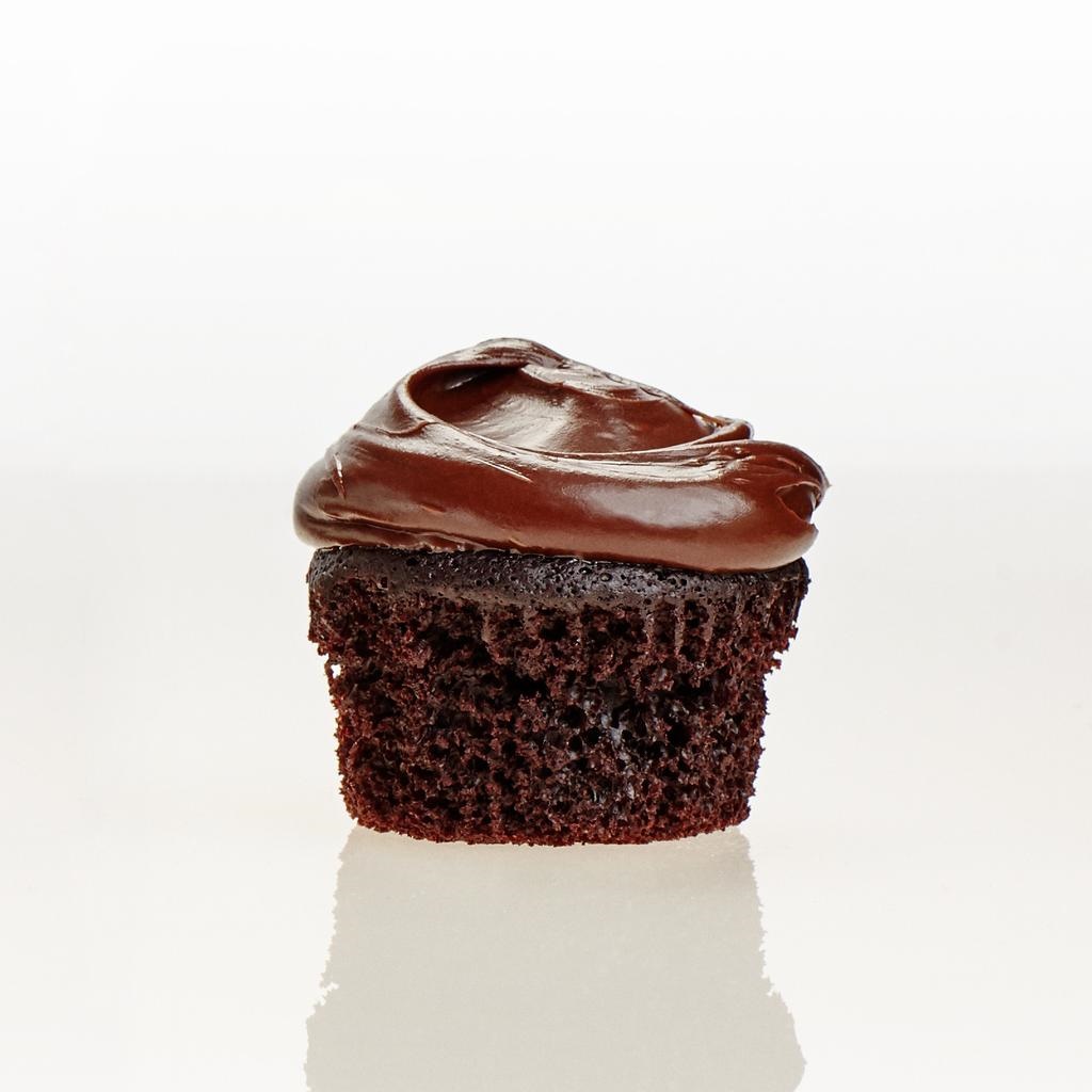 Divvies Cupcakes - made in a kosher dairy-free, egg-free and nut-free facility. Ships nationwide with frosting!