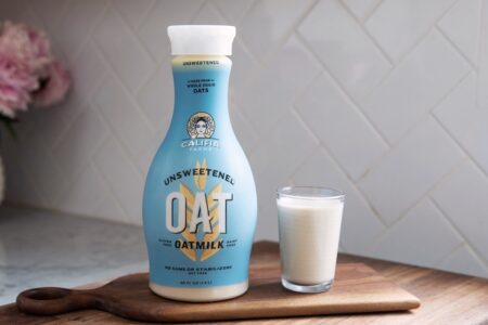 Califia Farms Oatmilk Reviews and Info - Their stripped down, basic, dairy-free, gluten-free, and gum-free beverage