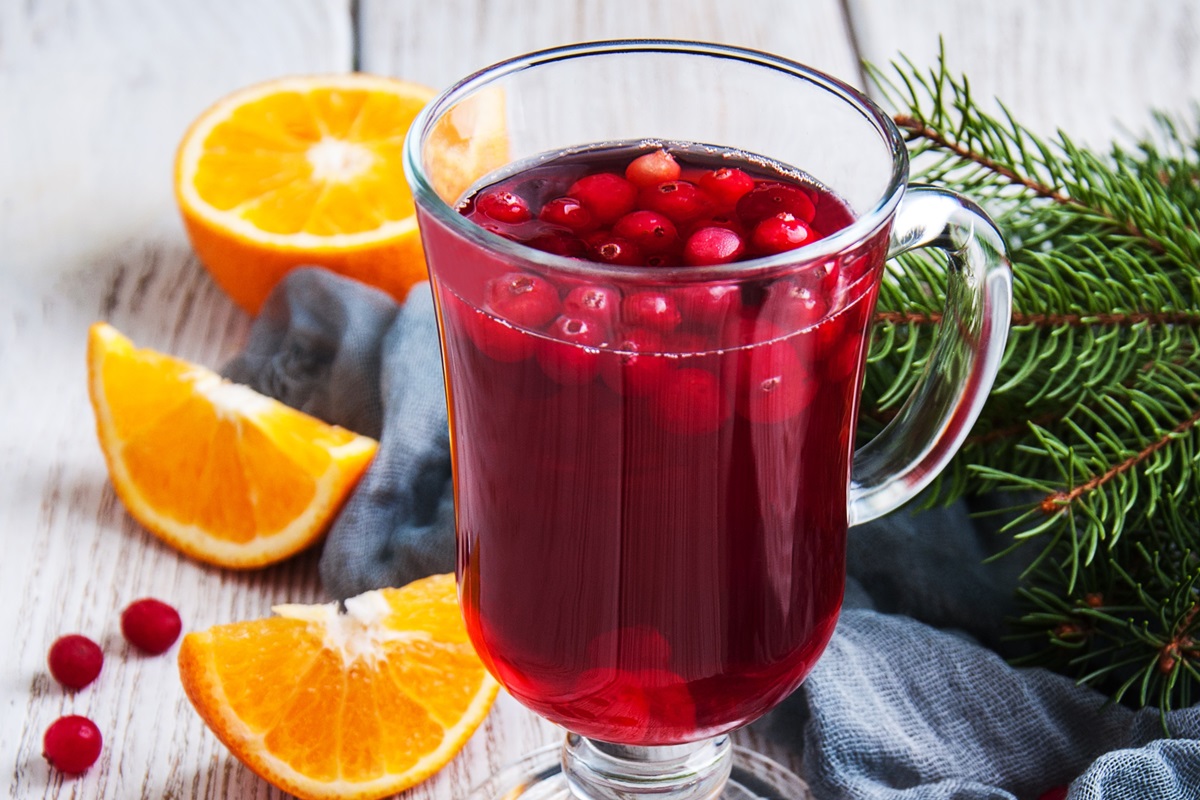 Non-Alcoholic Mulled Cranberry Cider Recipe - an alcohol-free, top allergen-free, optionally vegan holiday drink for all to enjoy