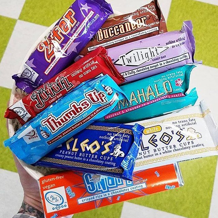Go Max Go Candy Bars Reviews and Information - All Vegan, Dairy-Free, Egg-Free Versions of Classic Candy Bars