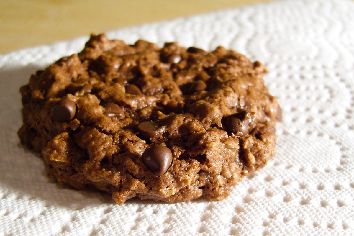 Vegan Chocolate Explosion Oatmeal Cookies Recipe - dairy-free, egg-free, nut-free, soy-free and made from pantry ingredients! So rich and fudgy, they're irresistible.