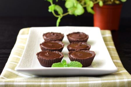 Two-Bite Chocolate Mint Fudge Tartlets Recipe - no bake, dairy-free, gluten-free, vegan and allergy-friendly