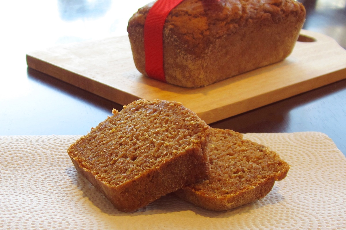 Perfect Pumpkin Bread Recipe for All! (vegan, gluten-free, dairy-free, nut-free and soy-free yet so tender, moist and perfect!)