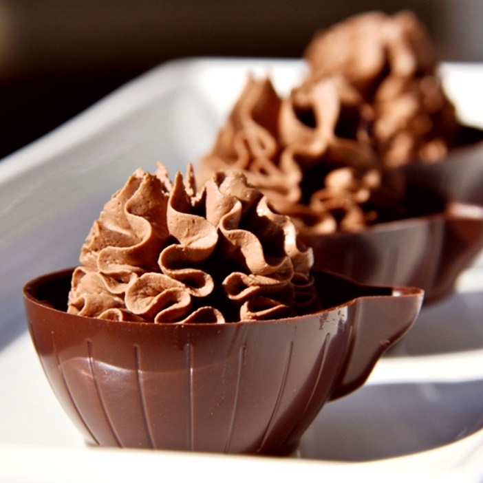 Dairy-Free Chocolate Mousse Cups Recipe - a healthier vegan dessert!