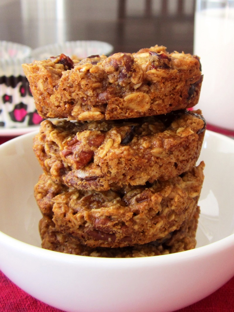 Healthy Oatmeal Breakfast Cookies - dairy-free, gluten-free, vegan and made in a muffin tin!