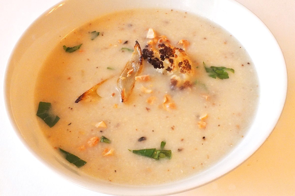 Roasted Garlic, Onion and Cauliflower Soup Recipe (dairy-free, gluten-free, soy-free and vegan)