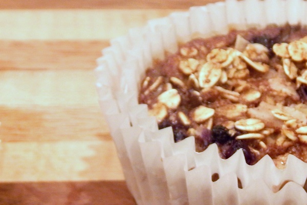 Baked Cinnamon Apple Oatmeal Cups Recipe - Go Dairy Free
