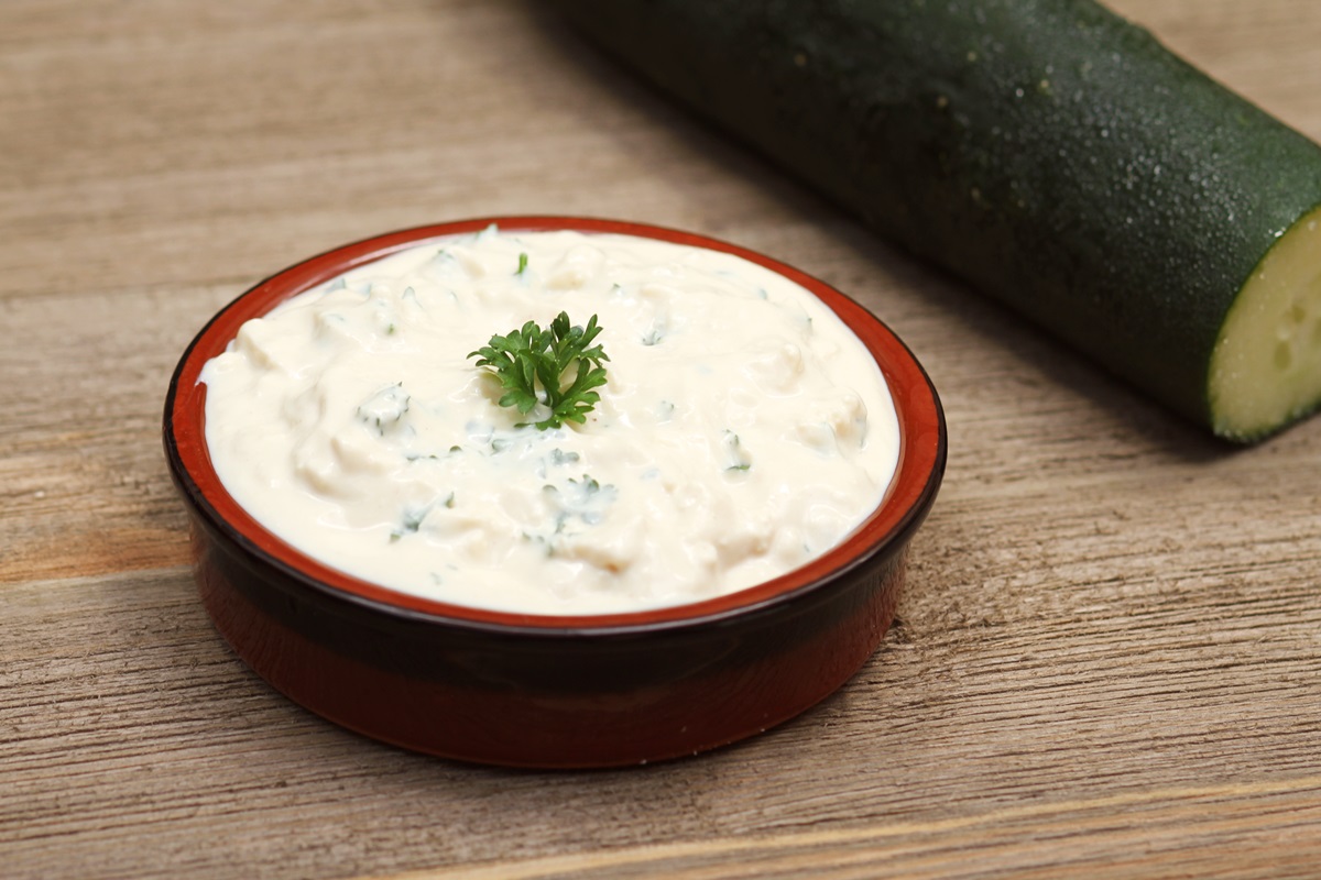 Vegan Blue Cheese Dressing Recipe - the wholesome dairy-free Blue Cheez Dressing from PlantPure Kitchen by Kim Campbell