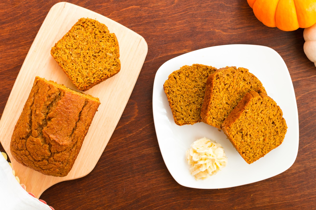 Dairy-Free Healthy Pumpkin Bread Recipe - moist, tender, delicious, and just sweet enough! Naturally whole grain, plant-based and free of eggs, nuts, soy, and refined sugars. 