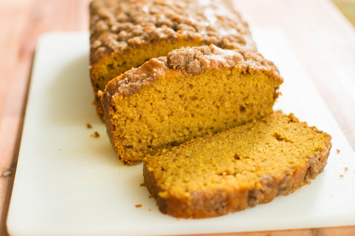 Dairy-Free Pumpkin Streusel Bread Recipe made with Oil and Water - no butter or milk alternative of any kind needed! Also soy-free and nut-free.