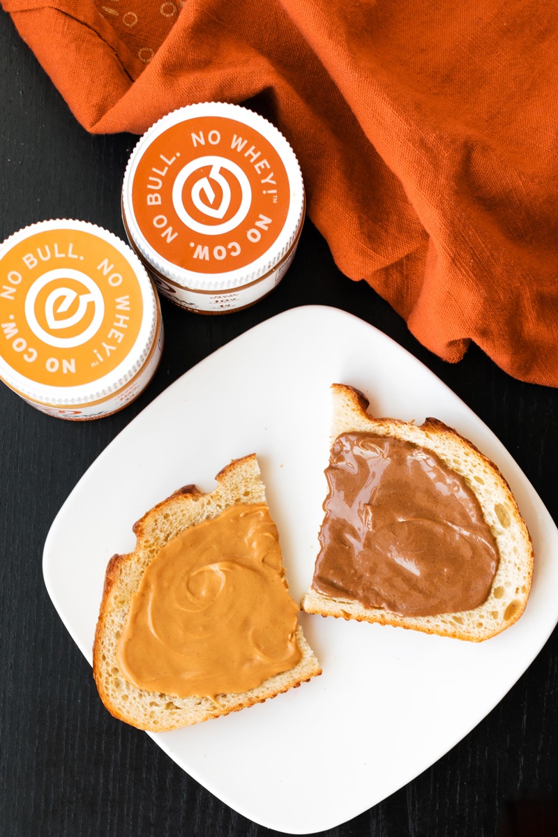 No Cow Fluffbutter (Review) - Dairy-free, High-Protein, Low-Glycemic, Vegan, and Gluten-Free Peanut and Almond Butter Spreads in Flavors