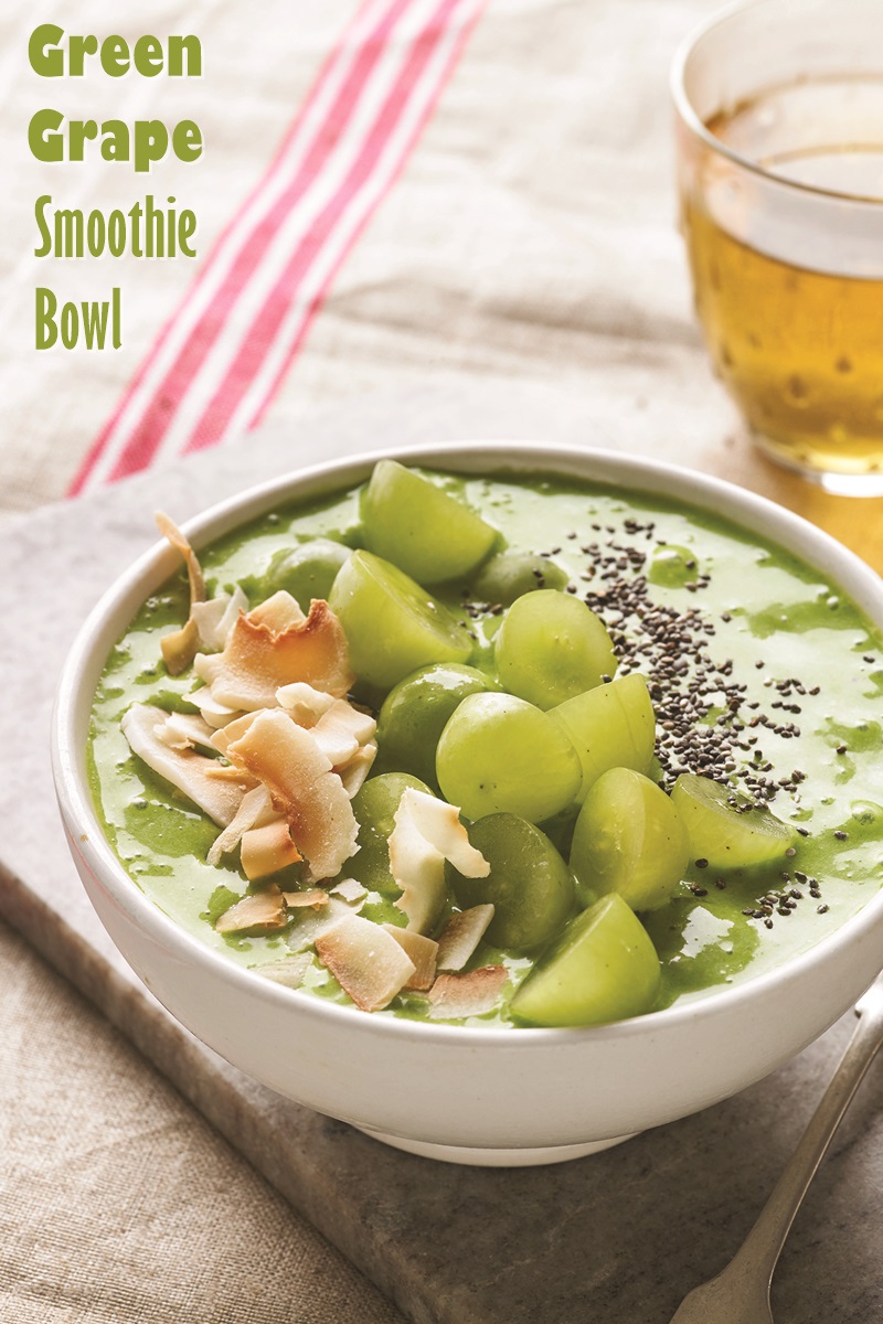 Green Grape Smoothie Bowl Recipe - dairy-free, vegan, paleo, and allergy-friendly - #greensmoothie #smoothiebowl