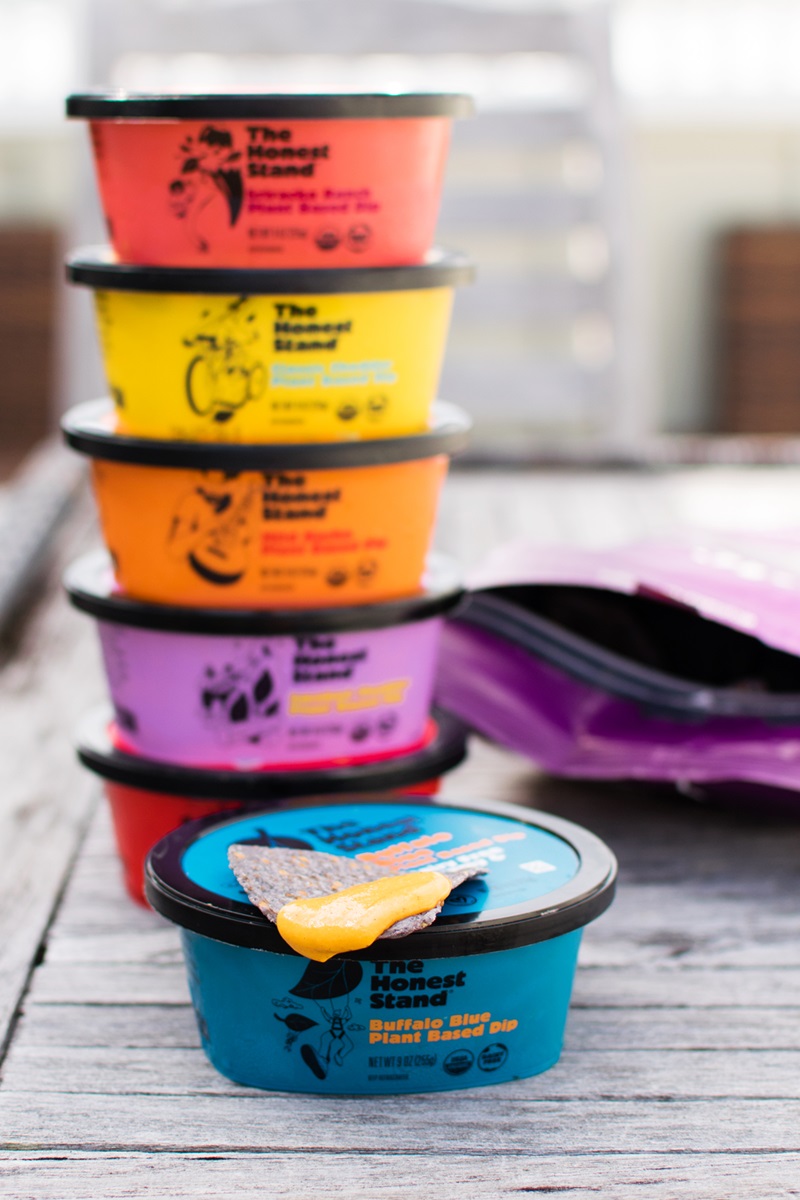 The Honest Stand Dips Reviews and Info - dairy-free, gluten-free, vegan, paleo, and organic! Available in several flavors, including Buffalo Blue, Sriracha Ranch, Classic Cheddar, and More.