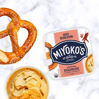 Miyoko's Vegan Roadhouse Cheese Spreads Show the Soft Side of Cheddar - review, ingredients, and more info - all dairy-free, plant-based, soy-free, and organic