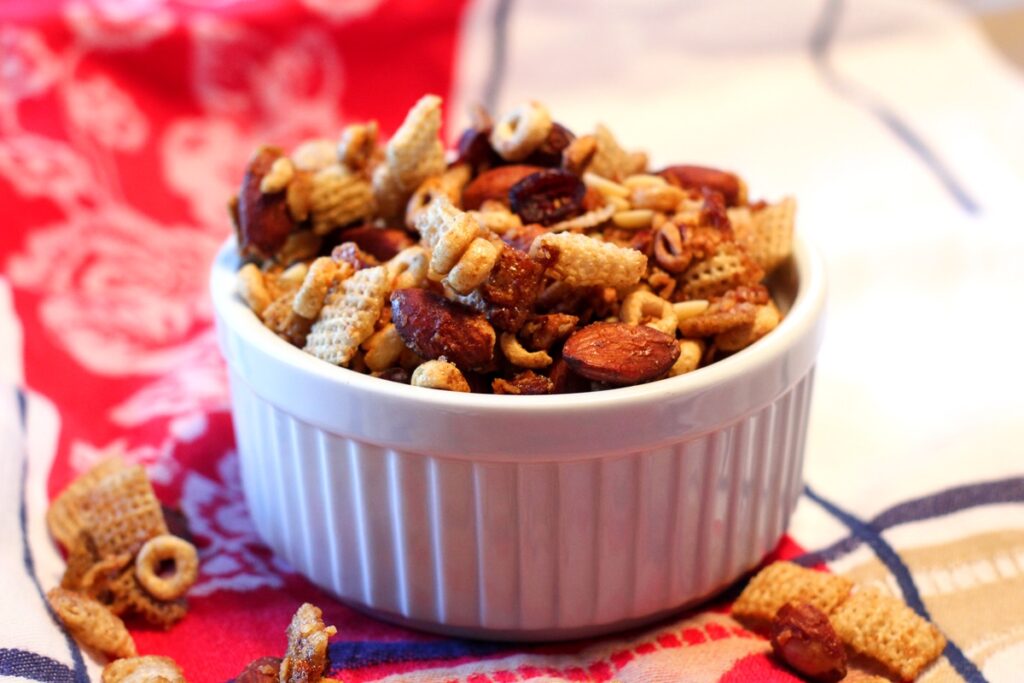 Protein-Packed Breakfast Snack Mix Recipe for Dairy-Free on the Go (gluten-free and vegan options)