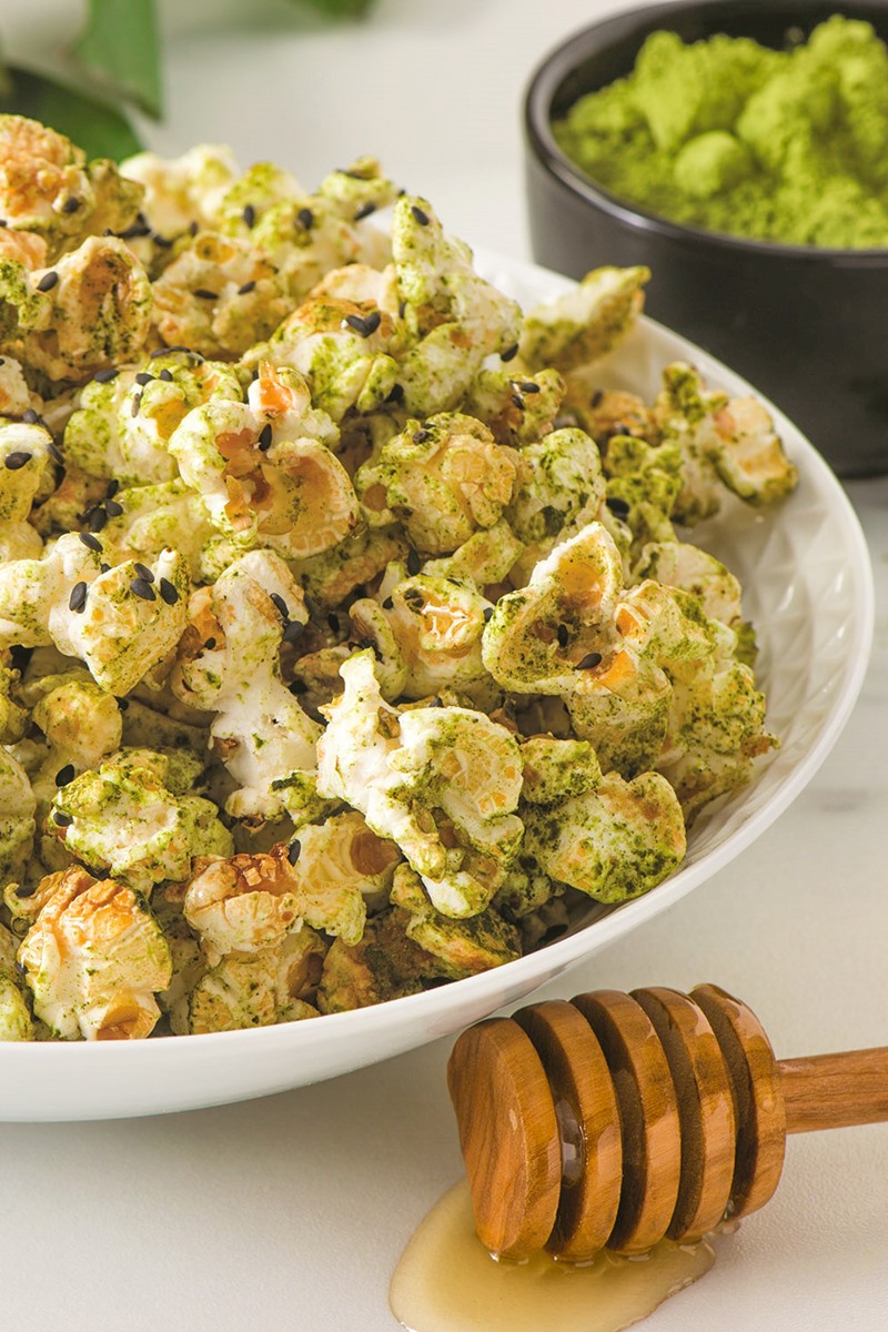 Dairy-Free Honey Matcha Popcorn Recipe - healthy green tea snack that's naturally gluten-free, nut-free, soy-free, and plant-based, with vegan option.