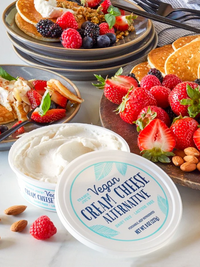 Trader Joe's Vegan Cream Cheese Alternative Reviews and Info - Now Reformulated to be both Dairy-Free AND Soy-Free. Ingredients, reviews, and more info ...