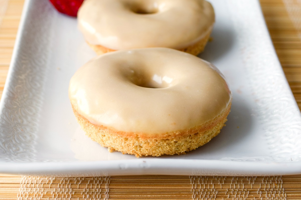 Dairy-Free Baked Cake Donuts Recipe - taste like fresh donut shop baked donuts, but without frying! Includes 5 topping options, plus options for vegan or gluten-free.
