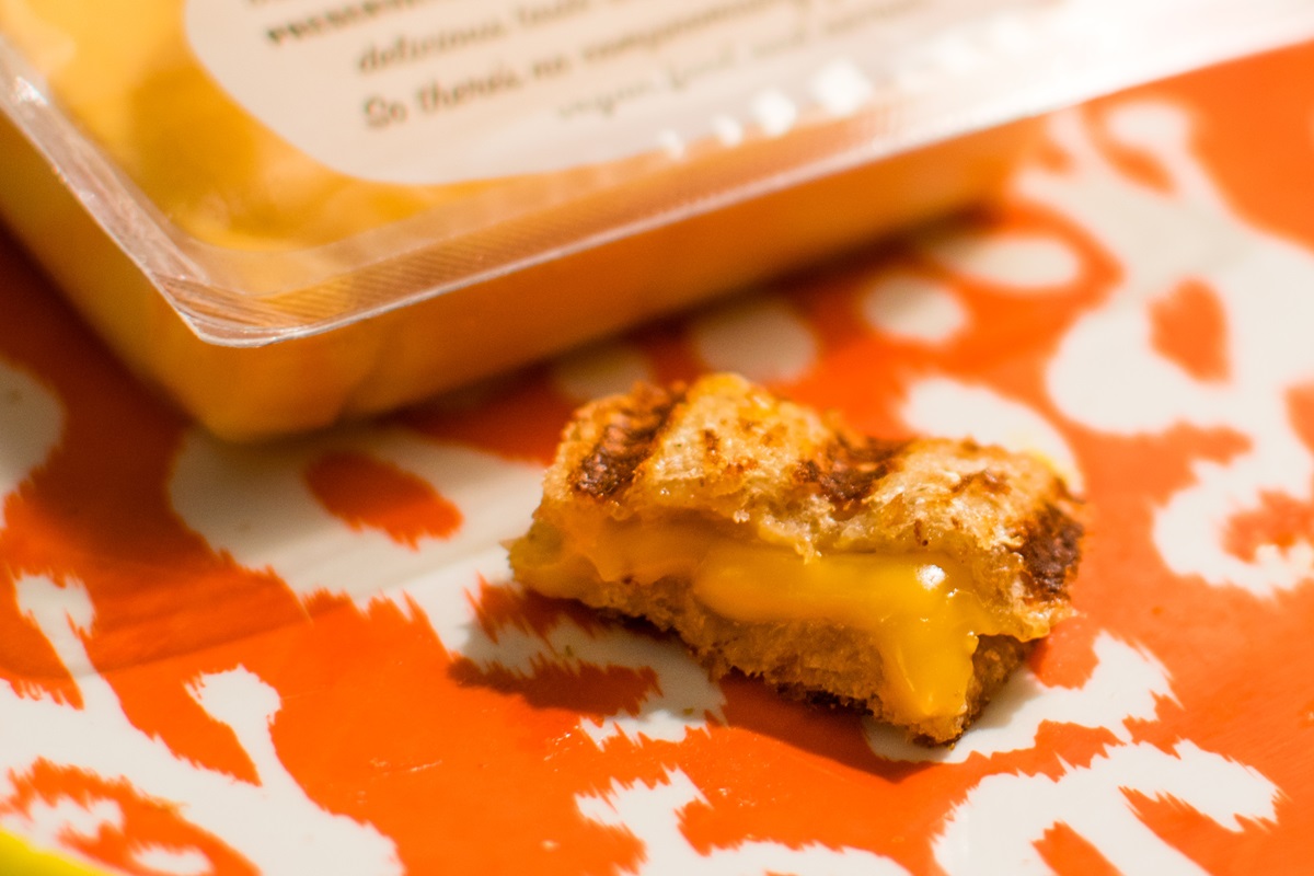The Best Dairy-Free Cheddar Cheese Alternative Taste Test with American Cheese Options - all vegan-friendly and gluten-free - most soy-free and nut-free too! Tested in grilled cheese, cheeseburgers, and cold!