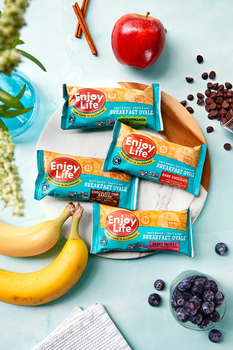 Enjoy Life Breakfast Ovals now in Dark Chocolate, Chocolate Chip Banana, Berry Medley, and Apple Cinnamon. All free from 14 common allergens, vegan, and certified gluten-free. Made with purity protocol oats.