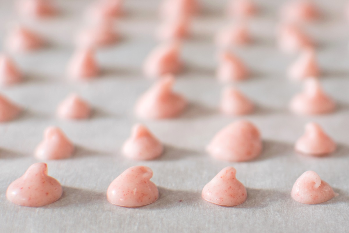 Dairy-Free Strawberry White Chocolate Recipe - for molds, baking chips, dipping, etc.