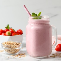 Dairy-Free Strawberry Oatmeal Smoothie Recipe